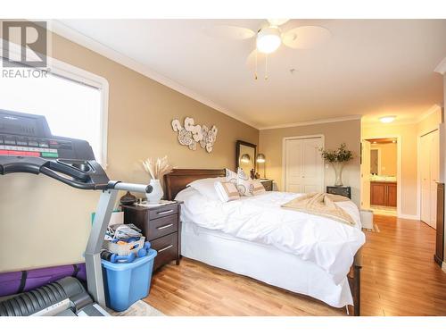 6805 Cottonwood Drive Unit# 400, Osoyoos, BC - Indoor Photo Showing Bedroom