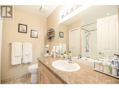 6805 Cottonwood Drive Unit# 400, Osoyoos, BC - Indoor Photo Showing Bathroom