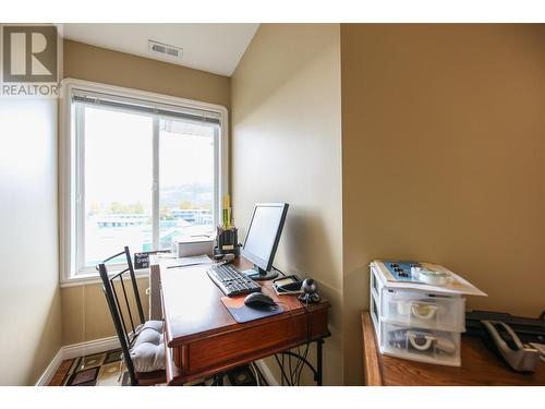 6805 Cottonwood Drive Unit# 400, Osoyoos, BC - Indoor Photo Showing Office