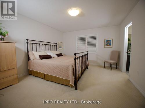 954 Penson Crescent, Milton, ON - Indoor Photo Showing Bedroom