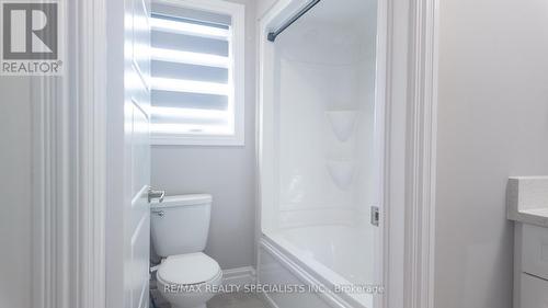 1563 Virtue Lane, Windsor, ON - Indoor Photo Showing Bathroom