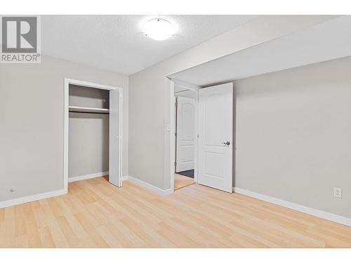 1350 Maple Road, Kelowna, BC - Indoor Photo Showing Other Room