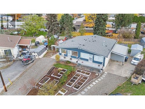 1350 Maple Road, Kelowna, BC - Outdoor