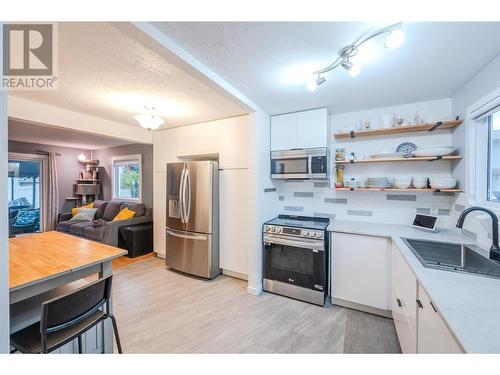 Kitchen - 3099 South Main Street Unit# 44, Penticton, BC - Indoor Photo Showing Kitchen