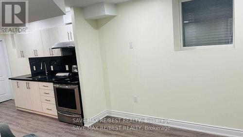 Bsmt - 8 Treepark Street, Brampton, ON - Indoor Photo Showing Kitchen