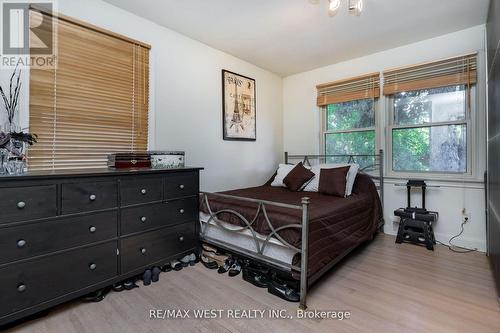 3 Humber Ridge Drive, Toronto, ON - Indoor Photo Showing Bedroom