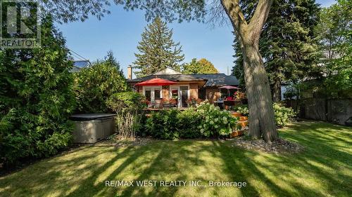 3 Humber Ridge Drive, Toronto, ON - Outdoor