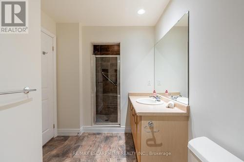 611 - 399 Elizabeth Street, Burlington, ON - Indoor Photo Showing Bathroom