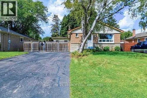 1303 Bunnell Drive, Burlington, ON - Outdoor