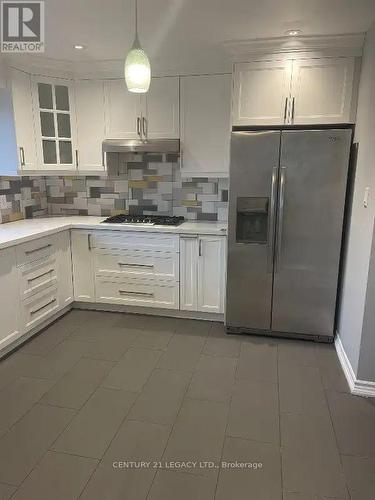 1303 Bunnell Drive, Burlington, ON - Indoor Photo Showing Kitchen