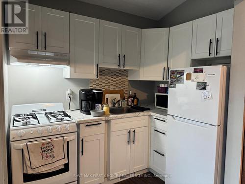 19311 Gore Road, Chatham-Kent, ON - Indoor Photo Showing Kitchen