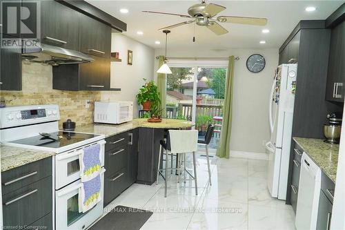 11 Wheatfield Crescent, Kitchener, ON - Indoor Photo Showing Kitchen