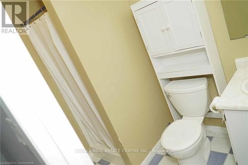 11 Wheatfield Crescent, Kitchener, ON - Indoor Photo Showing Bathroom