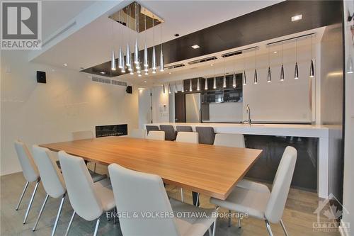 2210 - 199 Slater Street, Ottawa, ON - Indoor Photo Showing Dining Room