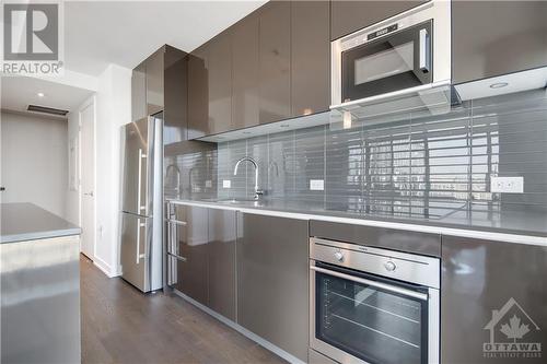 199 Slater Street Unit#2210, Ottawa, ON - Indoor Photo Showing Kitchen With Stainless Steel Kitchen With Upgraded Kitchen