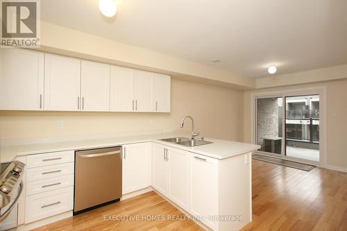 237 Lord Elgin Lane, Clarington, ON - Indoor Photo Showing Kitchen With Double Sink