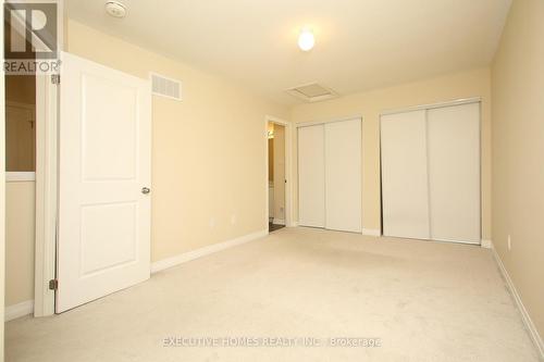 237 Lord Elgin Lane, Clarington, ON - Indoor Photo Showing Other Room