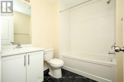 237 Lord Elgin Lane, Clarington, ON - Indoor Photo Showing Bathroom