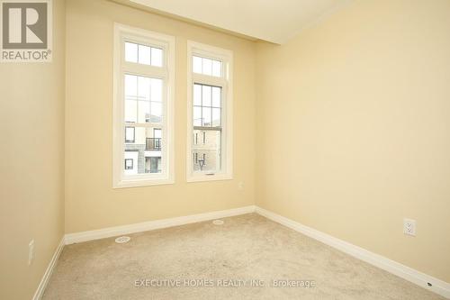 237 Lord Elgin Lane, Clarington, ON - Indoor Photo Showing Other Room