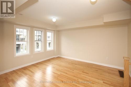 237 Lord Elgin Lane, Clarington, ON - Indoor Photo Showing Other Room