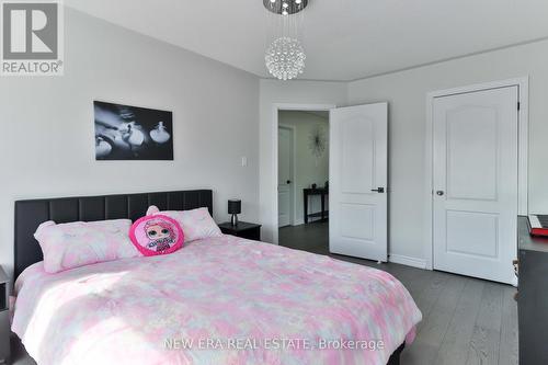 37 Mantle Avenue, Whitchurch-Stouffville, ON - Indoor Photo Showing Bedroom