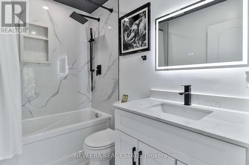 37 Mantle Avenue, Whitchurch-Stouffville, ON - Indoor Photo Showing Bathroom