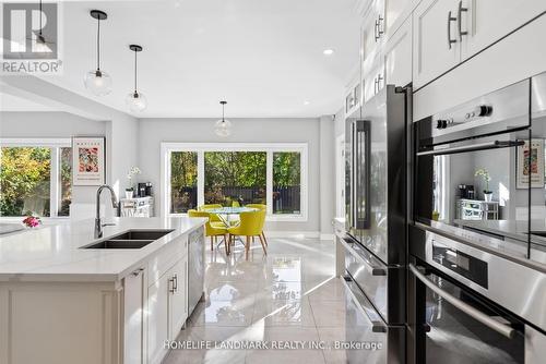 151 Highland Crescent, Toronto, ON - Indoor Photo Showing Kitchen With Double Sink With Upgraded Kitchen