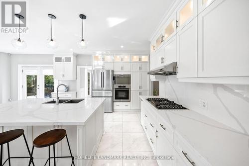 151 Highland Crescent, Toronto, ON - Indoor Photo Showing Kitchen With Double Sink With Upgraded Kitchen