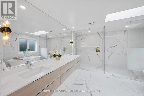 151 Highland Crescent, Toronto, ON - Indoor Photo Showing Bathroom