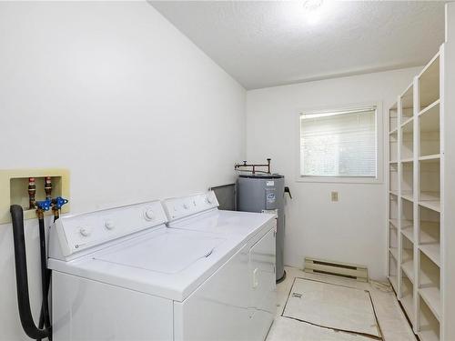 455 3Rd St, Courtenay, BC - Indoor Photo Showing Laundry Room