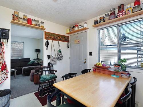 455 3Rd St, Courtenay, BC - Indoor