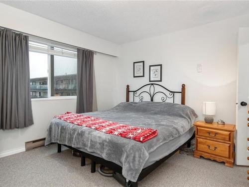 303-501 9Th Ave, Campbell River, BC - Indoor Photo Showing Bedroom