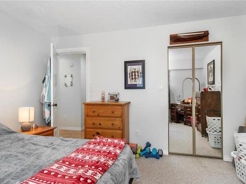 303-501 9Th Ave, Campbell River, BC - Indoor Photo Showing Bedroom