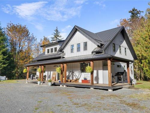 880 Ohiat Rd, Qualicum Beach, BC 