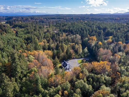 880 Ohiat Rd, Qualicum Beach, BC 