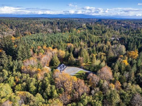 880 Ohiat Rd, Qualicum Beach, BC 