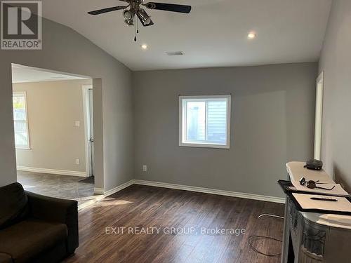 15 Brown Street, Belleville, ON - Indoor Photo Showing Other Room