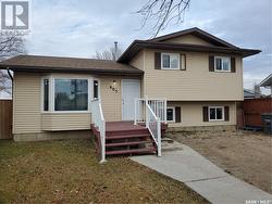 403 Whelan CRESCENT  Saskatoon, SK S7L 7E3