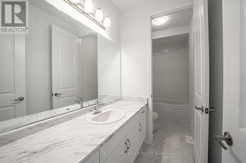 713 Mika Street, Innisfil, ON - Indoor Photo Showing Bathroom