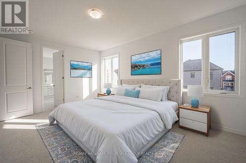 713 Mika Street, Innisfil, ON - Indoor Photo Showing Bedroom