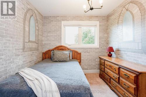 50 James Street, Barrie, ON - Indoor Photo Showing Bedroom