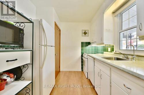 49 Elmer Avenue, Orillia, ON - Indoor Photo Showing Kitchen