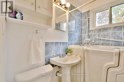 49 Elmer Avenue, Orillia, ON - Indoor Photo Showing Bathroom