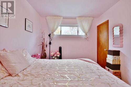 49 Elmer Avenue, Orillia, ON - Indoor Photo Showing Bedroom