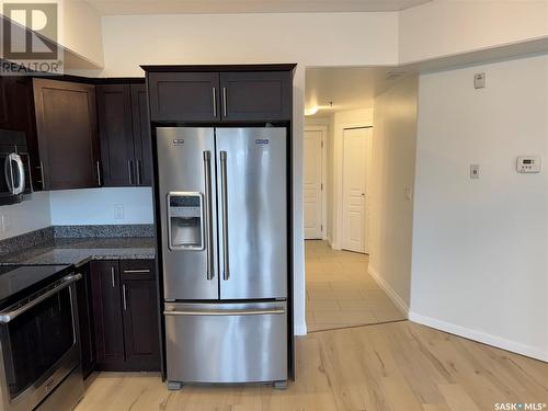 207 412 Willowgrove Square, Saskatoon, SK - Indoor Photo Showing Kitchen