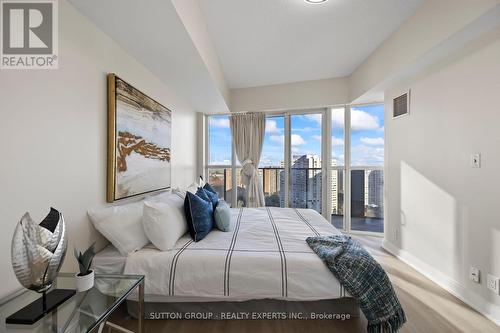 1901 - 60 Absolute Avenue, Mississauga, ON - Indoor Photo Showing Bedroom