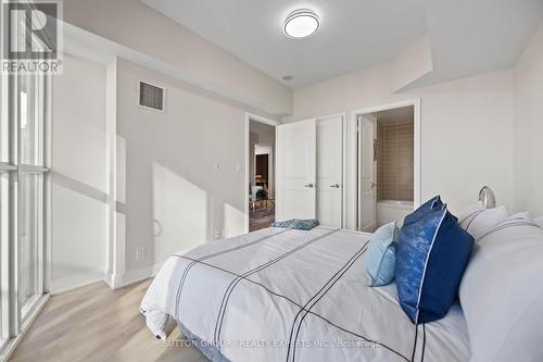 1901 - 60 Absolute Avenue, Mississauga, ON - Indoor Photo Showing Bedroom