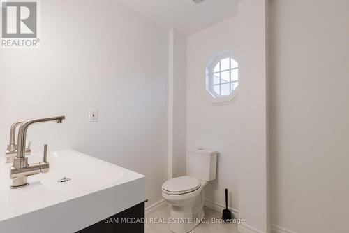 1531 Glenburnie Road, Mississauga, ON - Indoor Photo Showing Bathroom