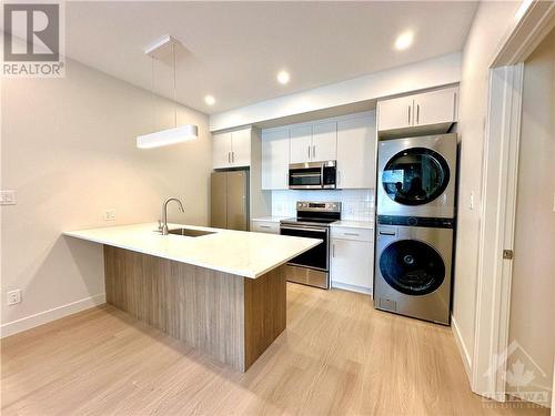 260 St Denis Street Unit#5, Ottawa, ON - Indoor Photo Showing Kitchen With Stainless Steel Kitchen