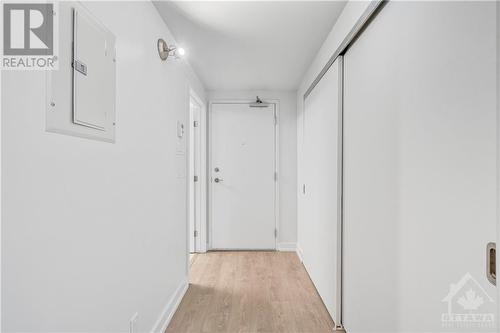 354 Gladstone Avenue Unit#205, Ottawa, ON - Indoor Photo Showing Other Room